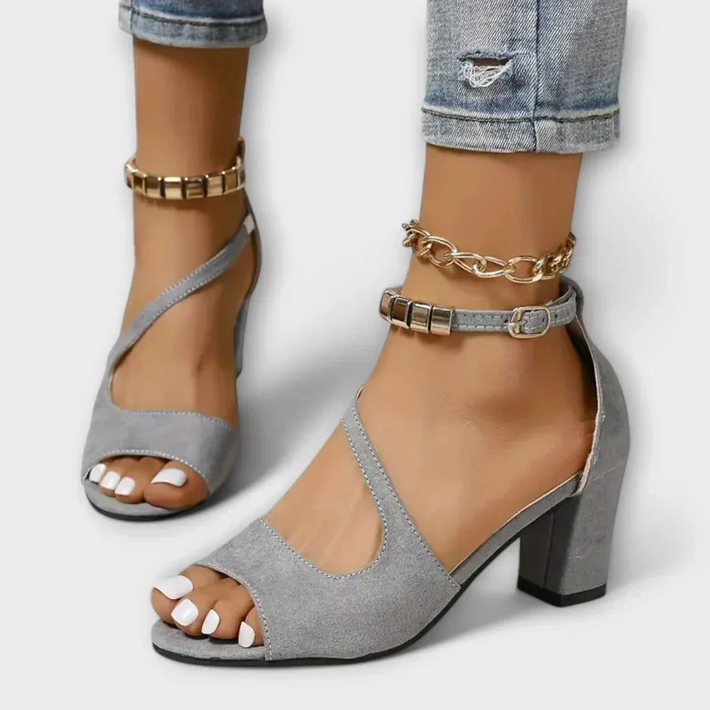 ANISHA COURT HIGH HEELS
