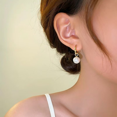 Evie – Elegant Earrings with Gold Beads