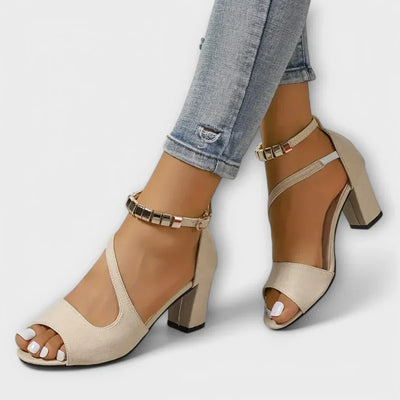 ANISHA COURT HIGH HEELS