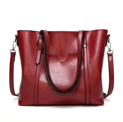 Clara – Sleek Shoulder Bag